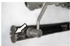 White Knight DW1260WA - Adjusting the Upper Basket - 2