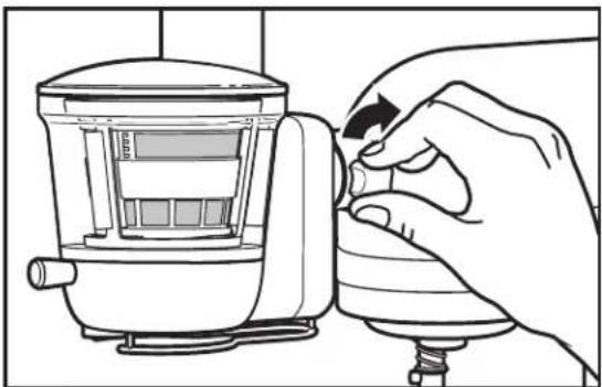 KITCHENAID 5KSM1JA - Attaching the Juicer assembly to the Stand Mixer - 4
