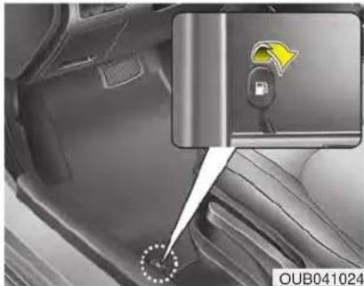 KIA Rio (2015) - VOLET DU RÉSERVOIR DE CARBURANT - 1