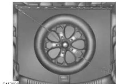 Lincoln MKC (2015) - Stowing the flat tire - 2