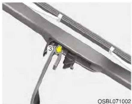 KIA Soul EV (2015) - CAUTION - Wiper arms - 2