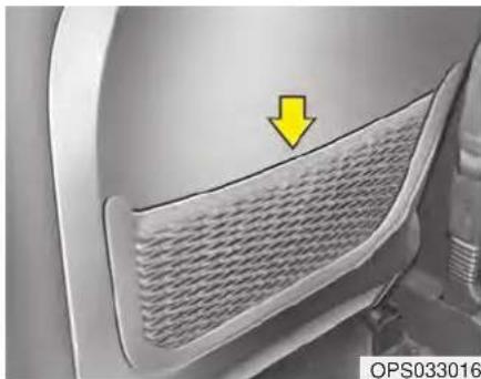 KIA Soul EV (2015) - WARNING - Headrest Reinstallation - 1