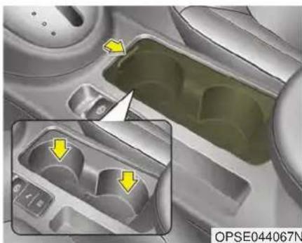 KIA Soul EV (2015) - WARNING - Hot liquids - 1