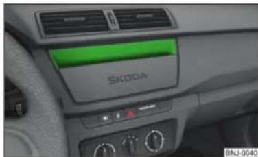 SKODA Fabia (2016) - Vide-poches sur le tableau de bord - 1