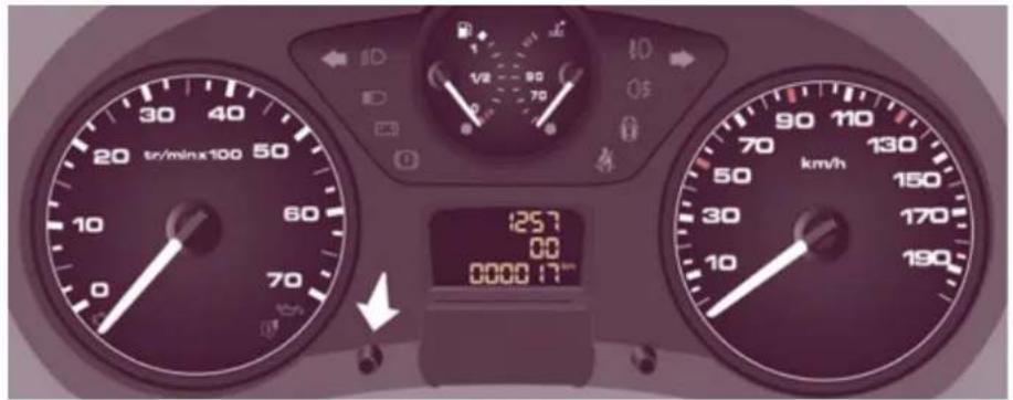 20 tr/min×100 50 10 0 60 70 125.7 00 0000 17" 130 km/h 50 30 10 170 190