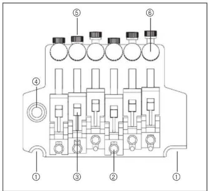 Technical diagram of an electrical contactor with numbered components for identification
