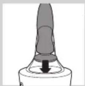PHILIPS SHAVER Series 7000 S7710 - Using the SmartClean system - 2