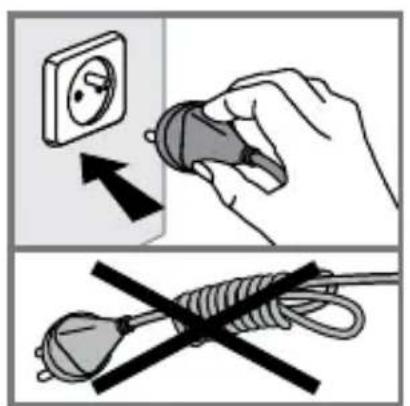 Diagram illustrating electrical installation and cable termination, showing hand holding plug and cable with Chinese annotations.