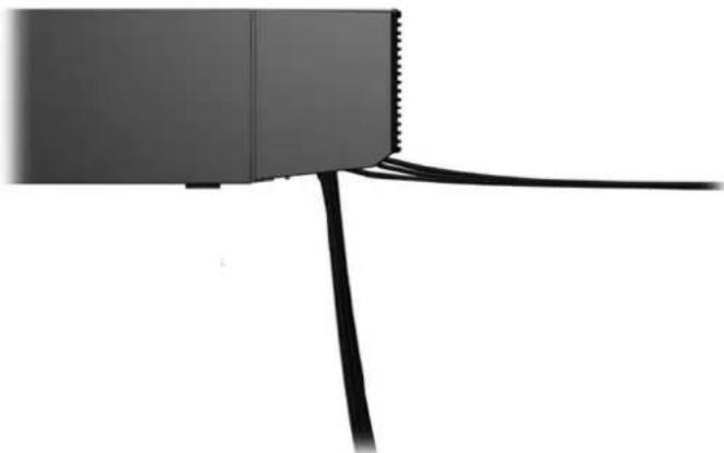 HP RP5 5810 - Installation du cache pour ports optionnel - 4