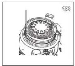 Technical line drawing of a mechanical clutch assembly (no text or symbols)