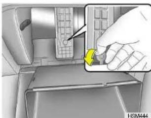 HYUNDAI Santa Fe (2005) - CHANGEMENT DU FILTRE DU CLIMATISEUR - 5