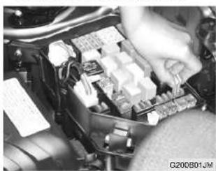 HYUNDAI Tucson (2009) - Remplacer un fusible - 2