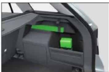 SKODA Fabia (2017) - Trousse de secours et triangle de présignalisation - 2