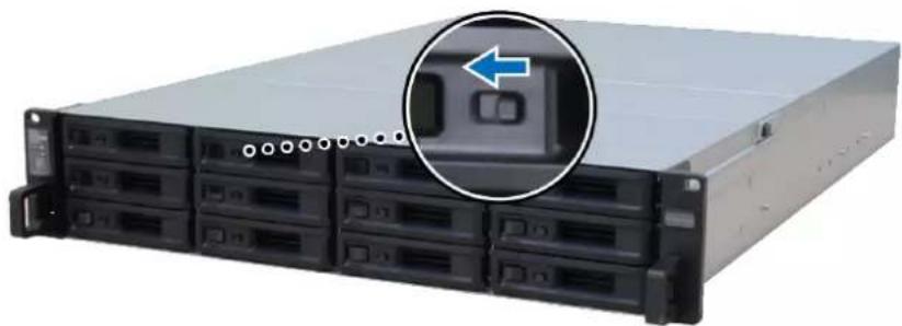 SYNOLOGY RackStation RS18017xs+ - Installation des disques - 5