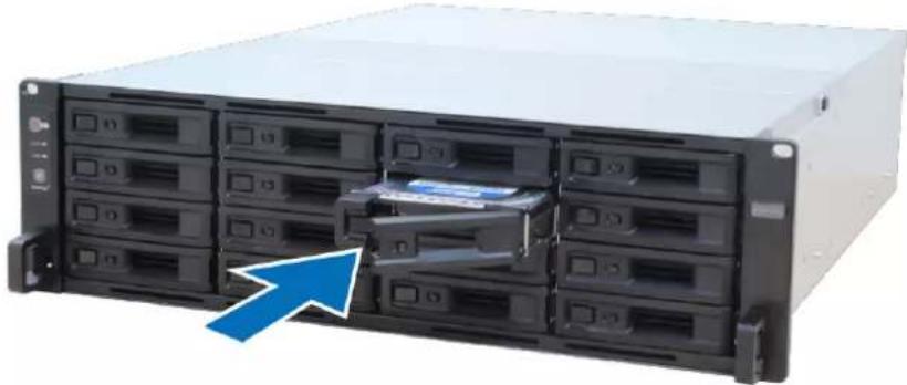 SYNOLOGY RackStation RS4017xs+ - Installation des disques - 4