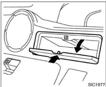 NISSAN 350Z (2007) - ATTENTION - 1