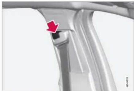 VOLVO S60 (2011) - Pour attacher votre ceinture de sécurité - 3
