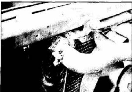 VOLKSWAGEN Polo (1990) - Identifying leaks - 4