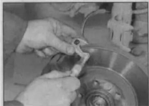 VOLKSWAGEN Polo (1990) - Braking system - 1