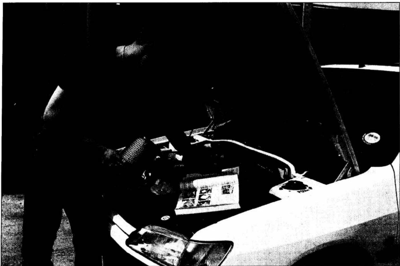 VOLKSWAGEN Polo (1990) - Routine maintenance and servicing - 1