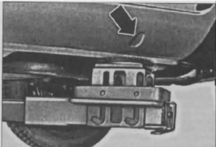 VOLKSWAGEN Polo (1990) - Jacking and vehicle support REF.5 - 2