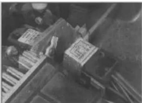 VOLKSWAGEN Polo (1990) - Main fuses - 3