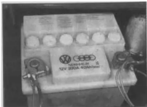 508940.0 12V 300A 40AH/200