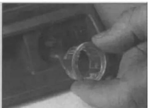 VOLKSWAGEN Polo (1990) - Facia-mounted switches - 15