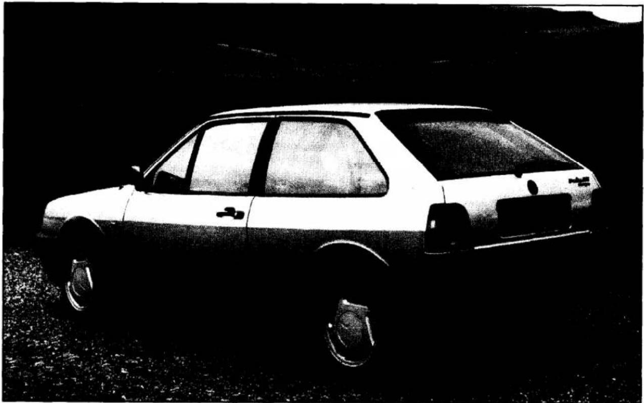VOLKSWAGEN Polo (1990) - Heated seat switches - 18