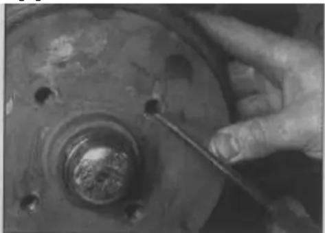 VOLKSWAGEN Polo (1990) - Refitting - 1