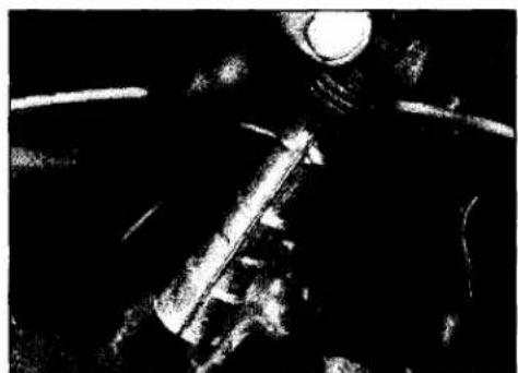 VOLKSWAGEN Polo (1990) - Spark plug renewal - 2