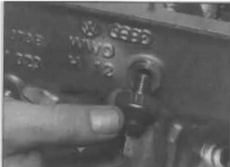 VOLKSWAGEN Polo (1990) - Reassembly - 13