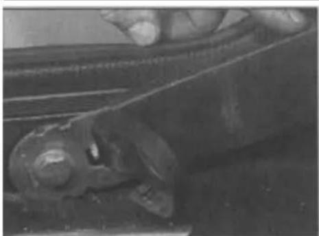 VOLKSWAGEN Polo (1990) - Front seat belt - 1