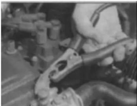 VOLKSWAGEN Polo (1990) - Jump starting - 5