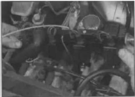 VOLKSWAGEN Polo (1990) - Removal - 10