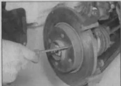 VOLKSWAGEN Polo (1990) - Braking system - 2