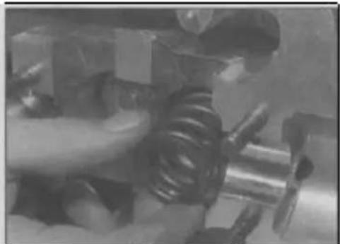VOLKSWAGEN Polo (1990) - Reassembly - 7