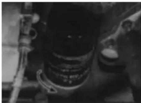 VOLKSWAGEN Polo (1990) - Engine oil and filter renewal - 4