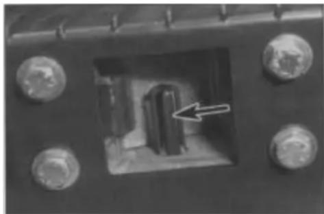 VOLKSWAGEN Polo (1990) - Remove the air flow meter retaining screws (at-rowed) - 1