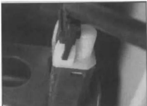 VOLKSWAGEN Polo (1990) - Stop-light switch - removal and refitting - 2