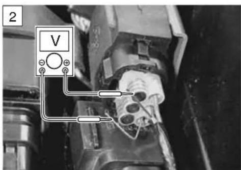 2 V
