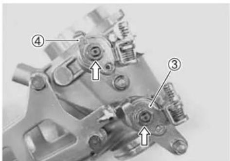 Mechanical component diagram with numbered parts and directional arrows indicating assembly or movement