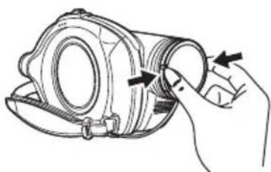 PANASONIC VDR-D210 - Attaching the lens cap - 3