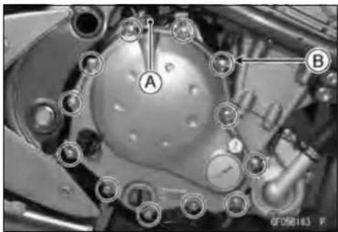 KAWASAKI ER-6n (2006) - ClutchCoverRemoval - 1
