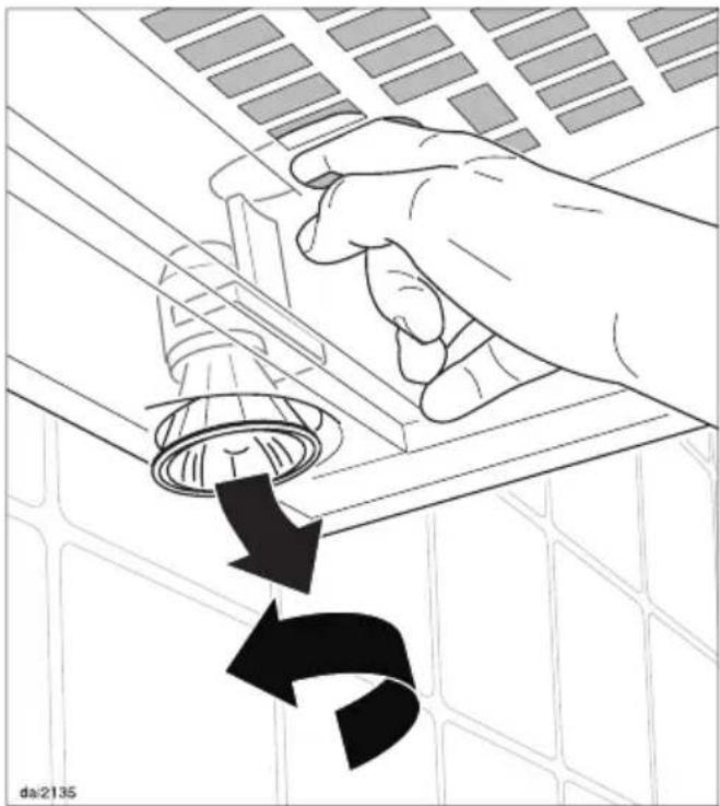 MIELE DA 2270 Ext - Changing a halogen lamp - 1