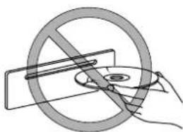 MAZDA Premacy (2002) - Handling the CD player/In-dash CD changer - 3