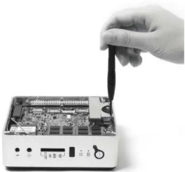 Zotac ZBOX nano VD01 PLUS - Installing a hard disk - 1