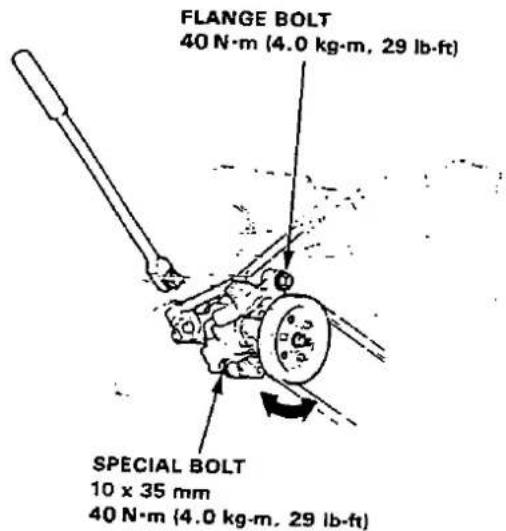 FLANGE BOLT 40 N·m (4.0 kg·m, 29 lb-ft) SPECIAL BOLT 10 x 35 mm 40 N·m (4.0 kg·m, 29 lb-ft)