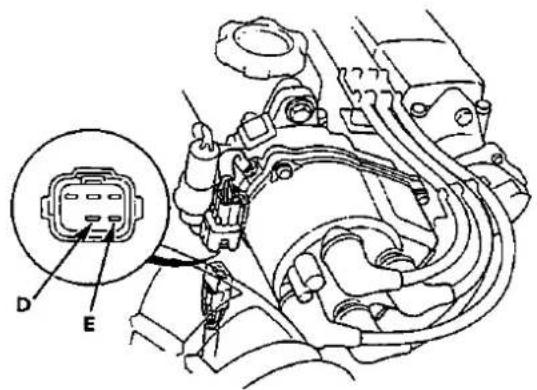 Technical diagram of an automotive electrical connector with labeled parts D and E, showing internal wiring and component layout.