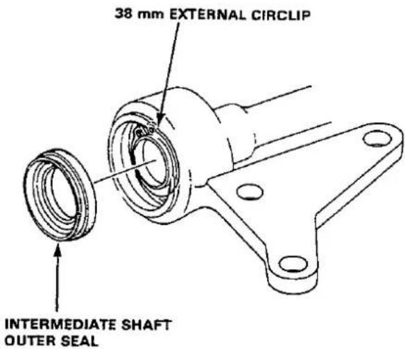 38 mm EXTERNAL CIRCLIP INTERMEDIATE SHAFT OUTER SEAL